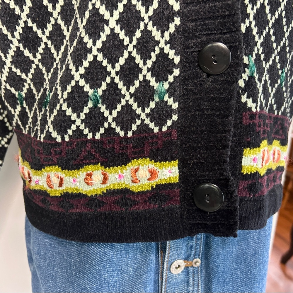 VINTAGE 90s Floral Embroidered Argyle Boxy Cardigan Feminine Whimsigoth | Size L - Picture 8 of 15